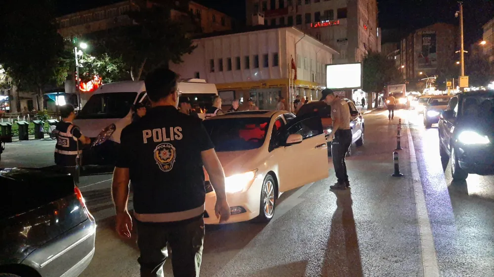 Çorum polisinden şok uygulama